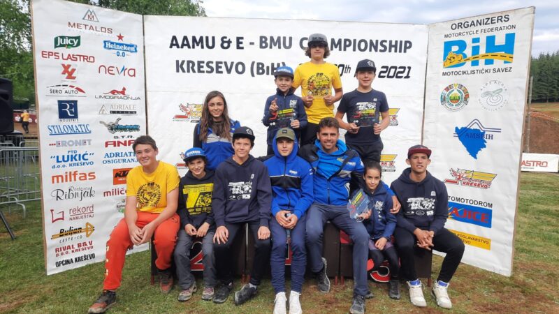 4 piloți ai echipei Top Cross TCS Racing Team au urcat pe podium în etapa de la Kresevo în Bosnia și Herțegovina